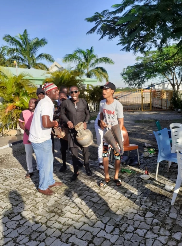 Come and say hello to Good Life image 2